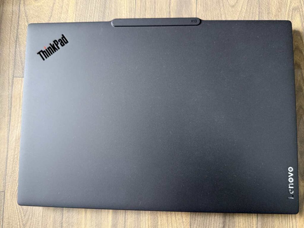 ThinkPad X13 Gen 6 天板全体