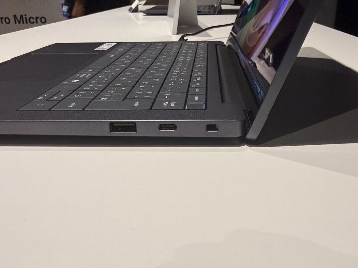 Dell Pro 13 PremiumのUSB-A端子とイヤホン端子