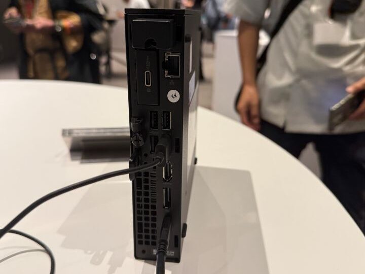 Dell Pro 5 マイクロデスクトップの背面端子