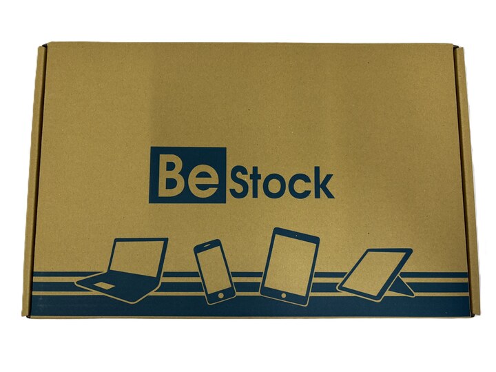 Be-StockのレッツノートFV1が入った発送用ダンボール箱