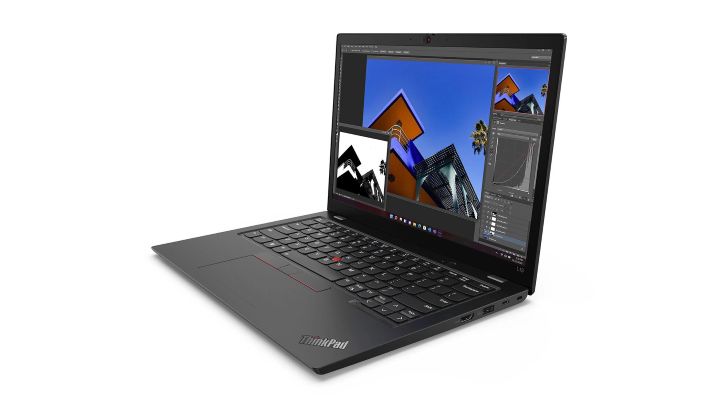 ThinkPad L13 Gen 4を斜めから見た外観