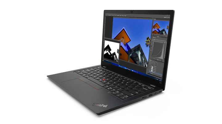 ThinkPad L13 Gen 5を斜めから見た外観